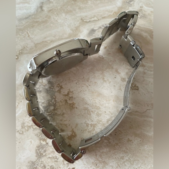 Chaps Elegant Wooden 4 slot Watch Box with Glass Lid & 3 Watches - Picture 9 of 16